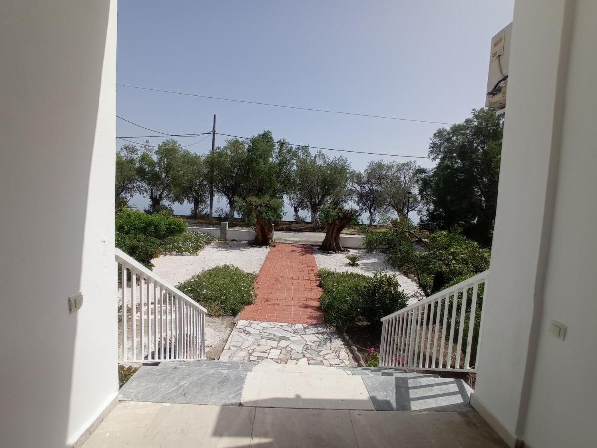 Hotel Zorbas Soúgia Esterno foto