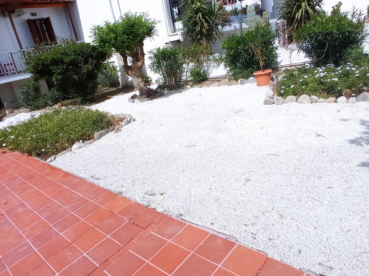 Hotel Zorbas Soúgia Esterno foto