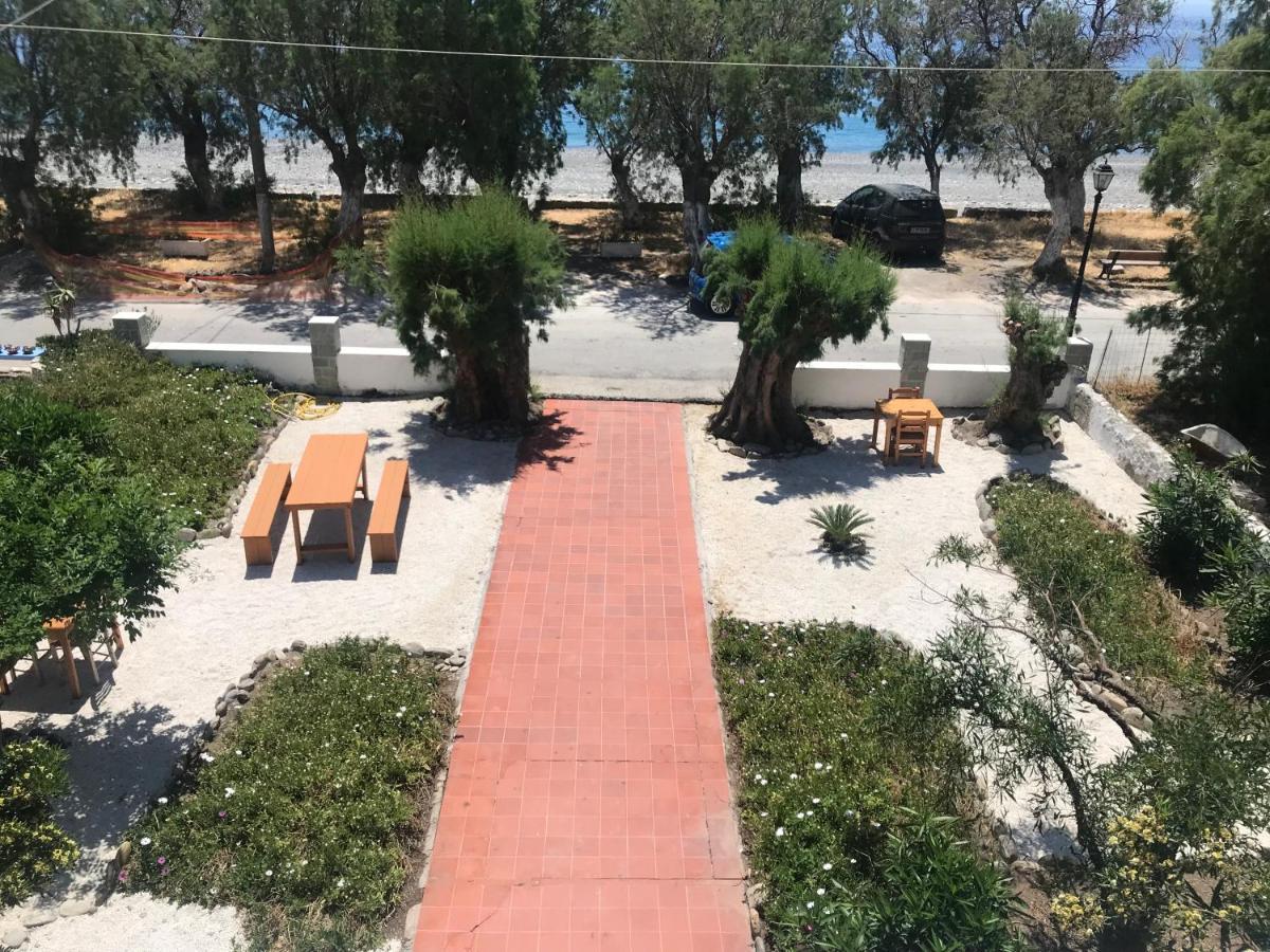Hotel Zorbas Soúgia Esterno foto