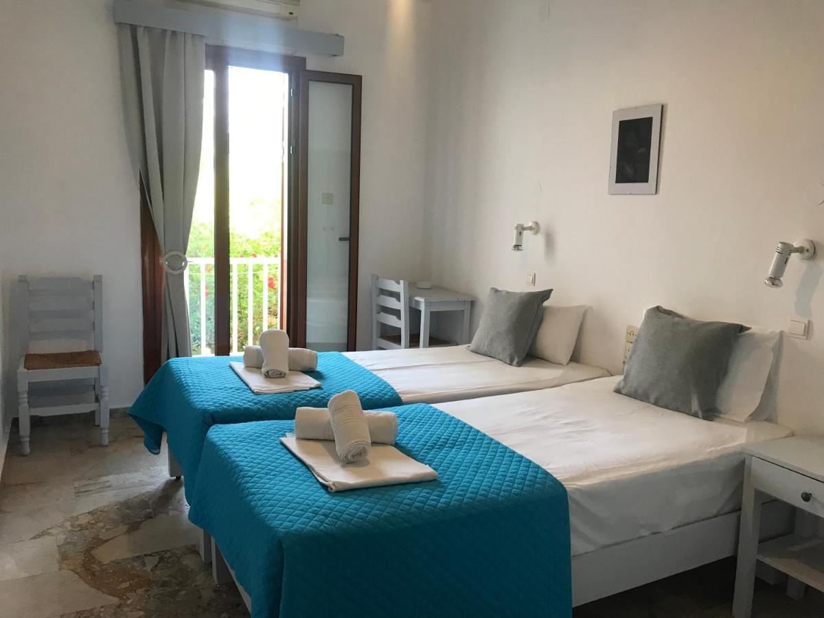 Hotel Zorbas Soúgia Esterno foto