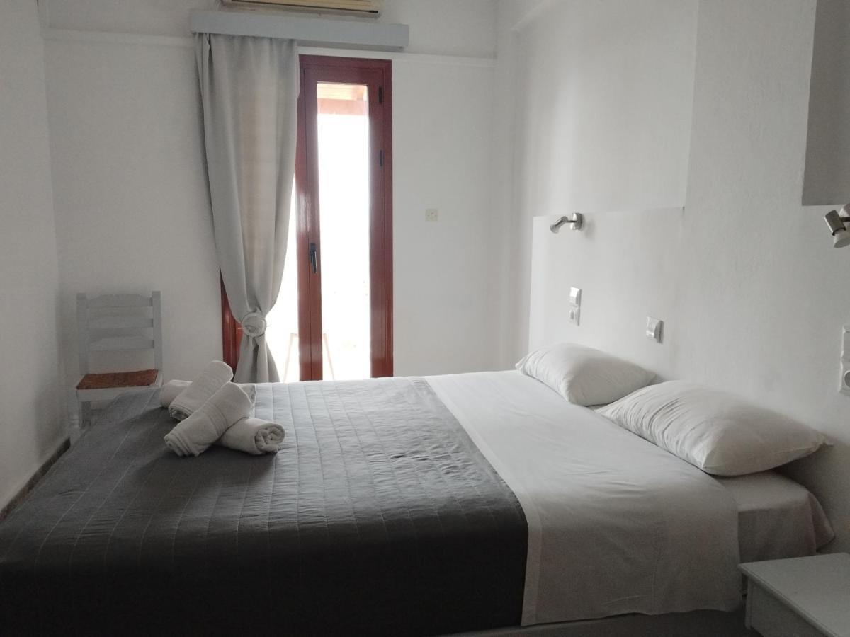 Hotel Zorbas Soúgia Esterno foto