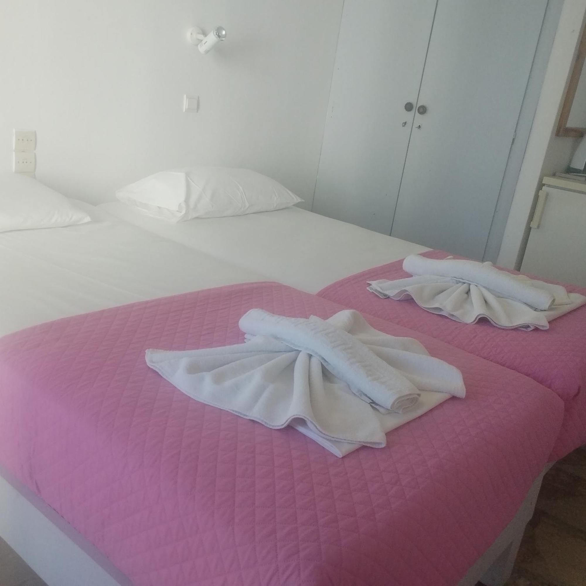 Hotel Zorbas Soúgia Esterno foto