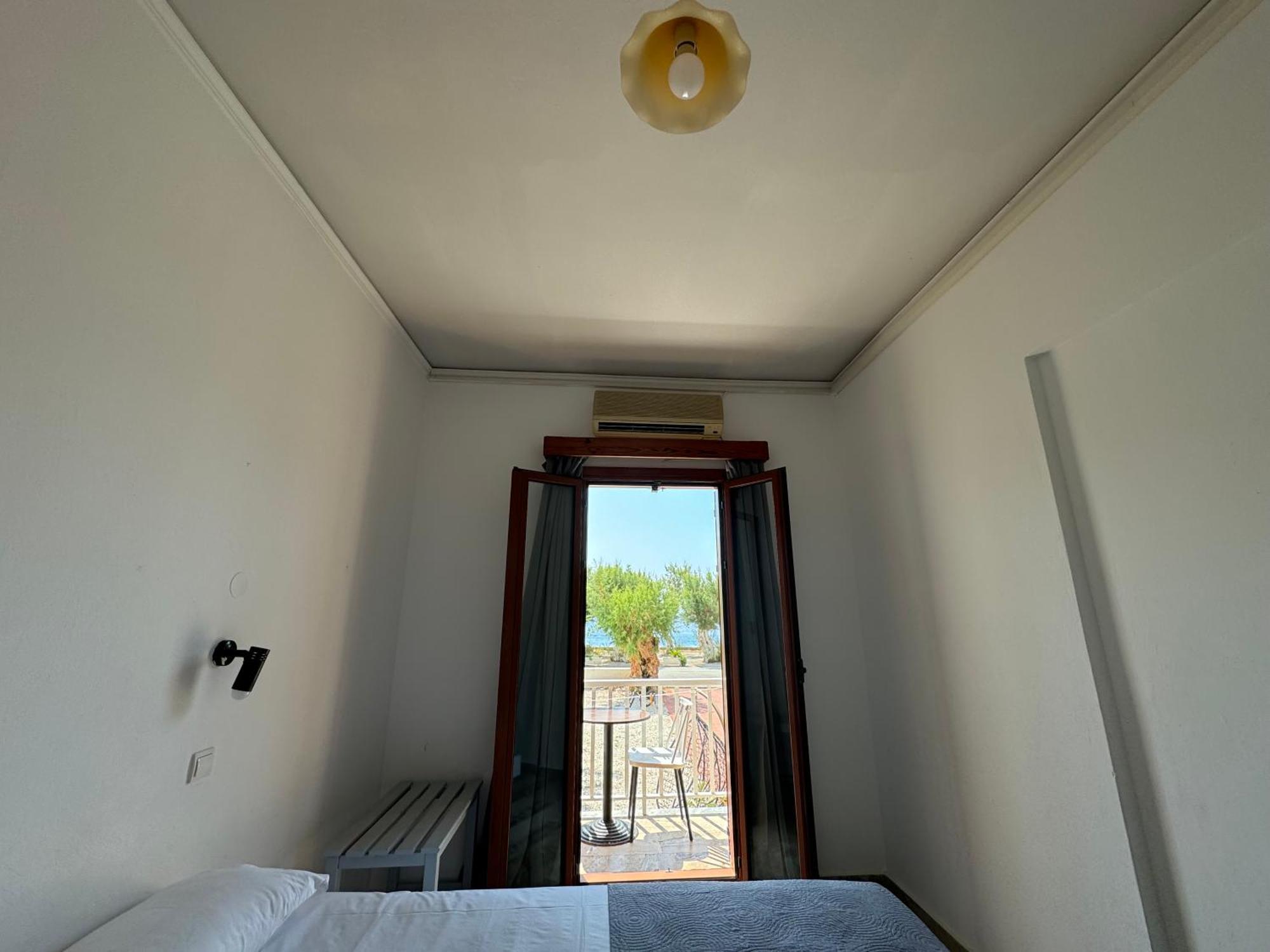 Hotel Zorbas Soúgia Esterno foto